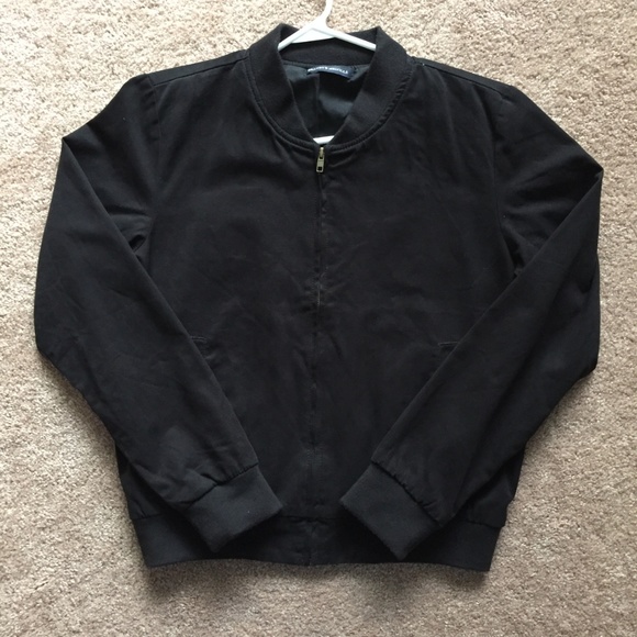 Brandy Melville Black Kasey Bomber Jacket - Picture 4 of 5